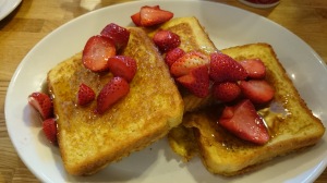 french toast and strawberries